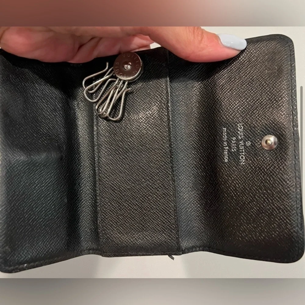 RARE Louis Vuitton Monogram Key Holder Wallet with Black Leather Trim